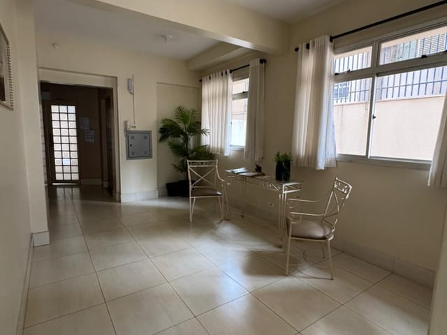 Foto do Apartamento - Otimo apartamento com 01 suite de 49,89m² a venda, na melhor localização da Zona 07, entre AV. São Paulo e AV. Herval em Maringá, PR. | Wagner Inhesta broker