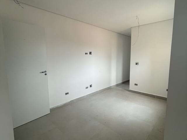 Apartamento 2 quartos e 2 banheiros, à venda ou para alugar, no bairro Vila São Pedro em Santo André