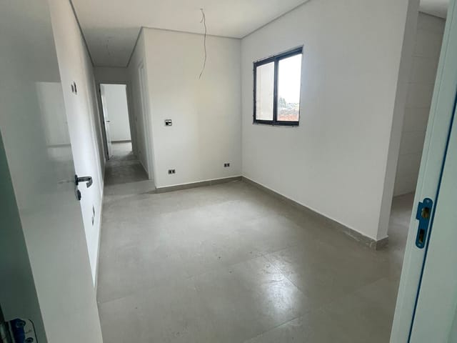 Apartamento 2 quartos e 2 banheiros, à venda ou para alugar, no bairro Vila São Pedro em Santo André