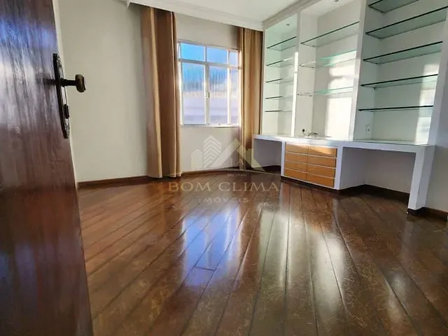 Apartamento 3 quartos e 1 banheiro, à venda, no bairro Granbery em Juiz de Fora