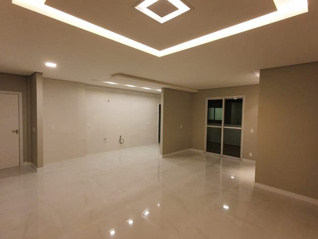 Apartamento 3 quartos e 3 banheiros, à venda, no bairro Centro em Ponta Grossa