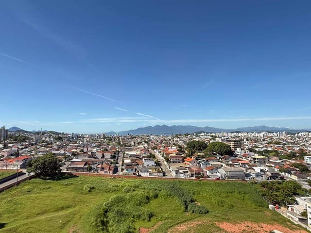 Apartamento 2 quartos e 2 banheiros, à venda, no bairro Jardim Atlântico em Florianópolis