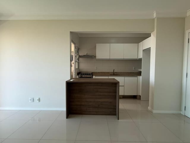 Apartamento 2 quartos e 2 banheiros, à venda, no bairro Jardim Atlântico em Florianópolis