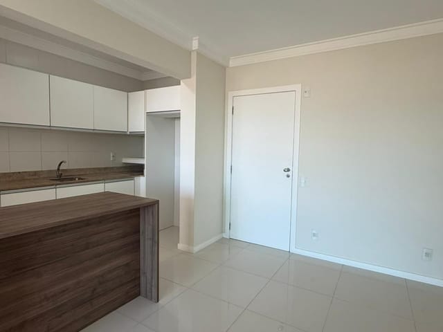 Apartamento 2 quartos e 2 banheiros, à venda, no bairro Jardim Atlântico em Florianópolis