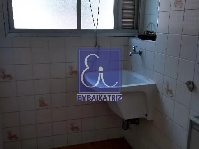 Apartamento com 75m² 2 quartos e 2 banheiros, para alugar, no bairro Centro em São José dos Campos