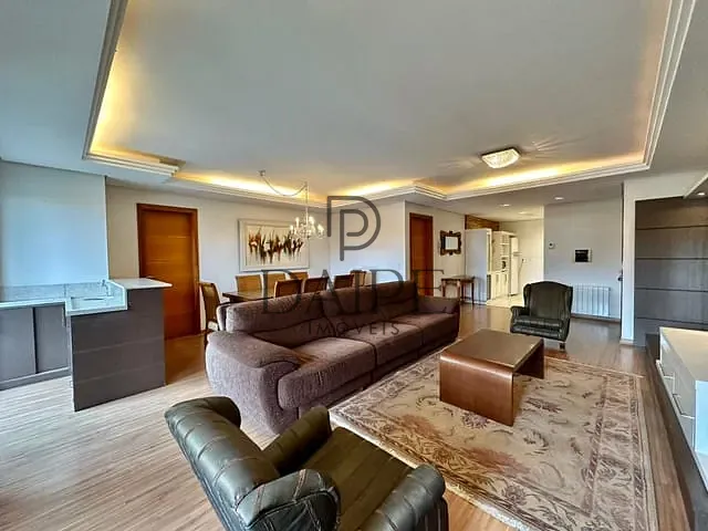 Apartamento com 184m² 4 quartos e 2 banheiros, à venda, no bairro Minuano em Gramado
