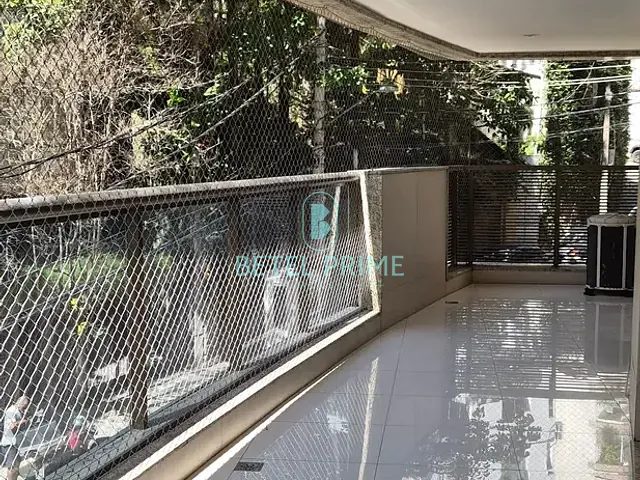 Apartamento com 150m² 4 quartos e 4 banheiros, para alugar, no bairro Lagoa em Rio de Janeiro