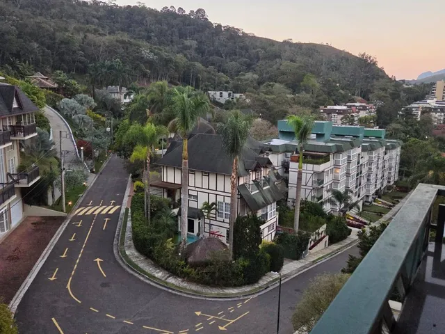 Apartamento 3 quartos e 2 banheiros, à venda, no bairro Itaipava em Petrópolis