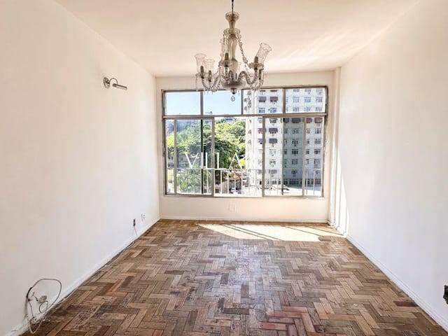 Apartamento com 60m² 2 quartos e 1 banheiro, à venda, no bairro Olaria em Rio de Janeiro