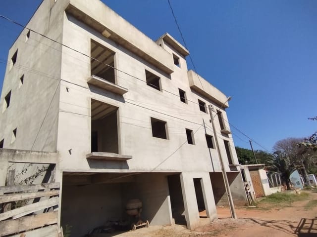Apartamento com 65m², à venda, no bairro Água Comprida em Água Comprida