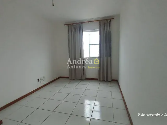 Apartamento 2 quartos e 1 banheiro, à venda, no bairro Baixo Grande em São Pedro da Aldeia