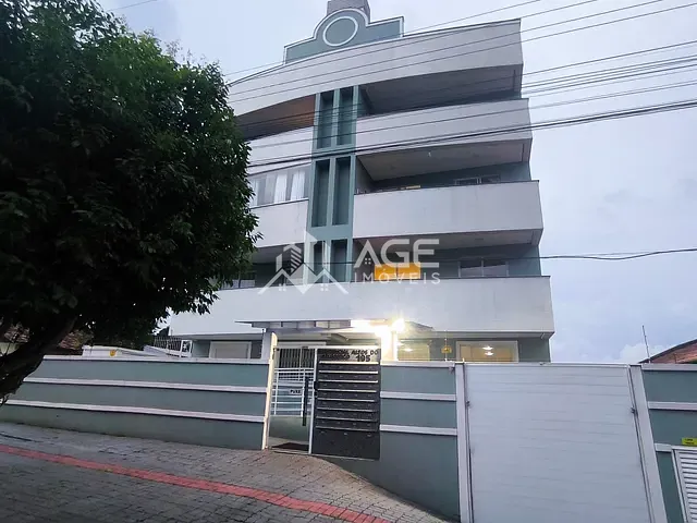Apartamento 1 quarto e 1 banheiro, à venda, no bairro Centro em Erechim