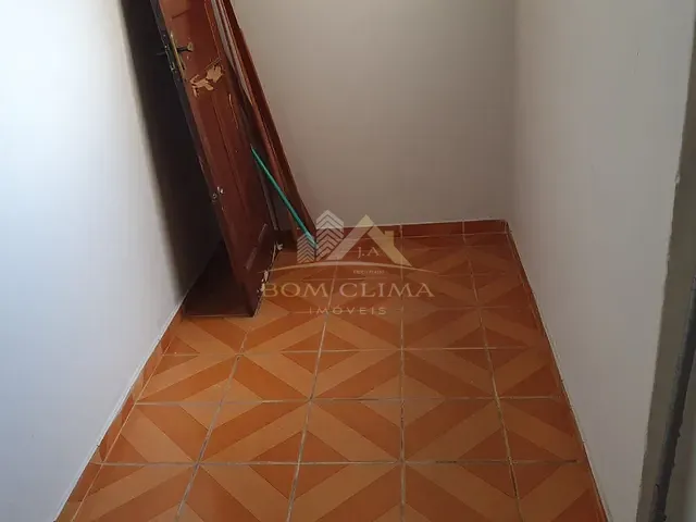 Apartamento 2 quartos e 1 banheiro, à venda, no bairro Manoel Honório em Juiz de Fora