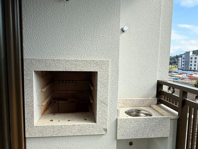 Apartamento 2 quartos e 1 banheiro, à venda, no bairro Saco dos Limões em Florianópolis
