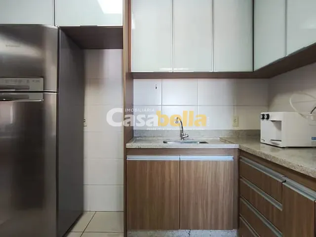 Apartamento com 86m² 3 quartos e 3 banheiros, para alugar, no bairro Serrinha em Goiânia
