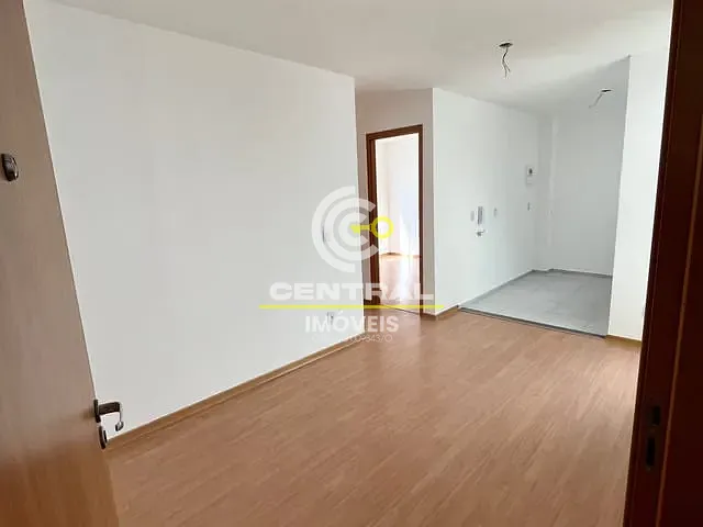 Apartamento 2 quartos e 1 banheiro, à venda, no bairro Três Pontes em Itaboraí