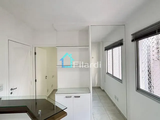 Apartamento 1 quarto e 1 banheiro, para alugar, no bairro Consolação em São Paulo