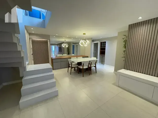 Cobertura / Penthouse com 300m² 3 quartos e 5 banheiros, à venda, no bairro Barra da Tijuca em Rio de Janeiro