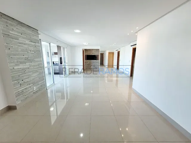 Apartamento com 219m² 3 quartos e 5 banheiros, à venda, no bairro Setor Bueno em Goiânia