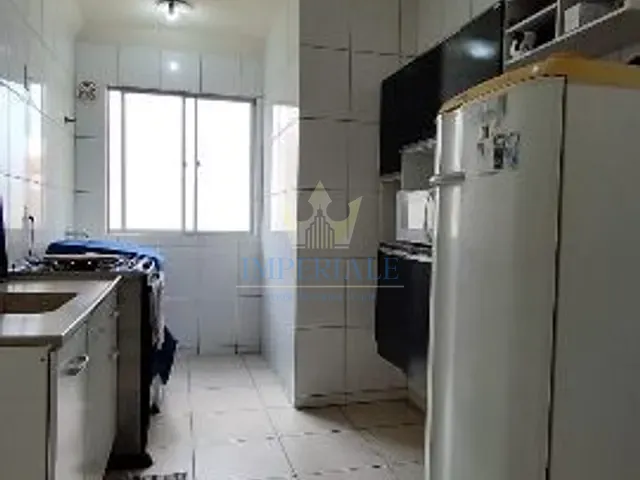 Apartamento com 74m² 3 quartos e 1 banheiro, à venda, no bairro Uvaranas em Ponta Grossa