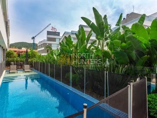 Apartamento com 450m² 3 quartos e 5 banheiros, à venda, no bairro Jurerê Internacional em Florianópolis