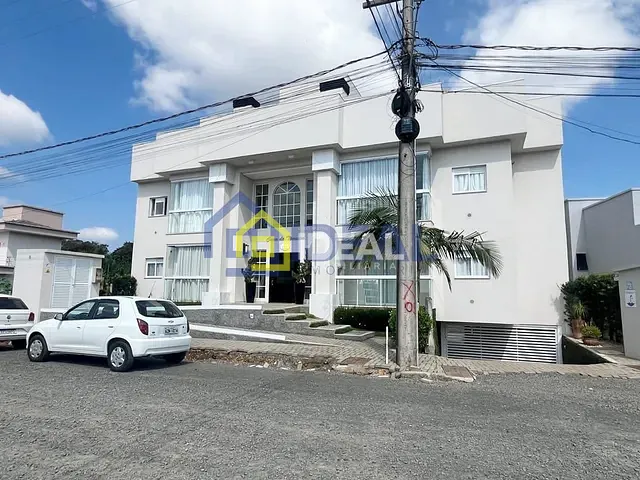 Apartamento 3 quartos e 1 banheiro, à venda ou para alugar, no bairro Parque de Exposições em Concórdia