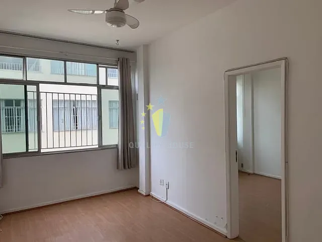 Apartamento com 40m² 1 quarto e 1 banheiro, para alugar, no bairro Botafogo em Rio de Janeiro