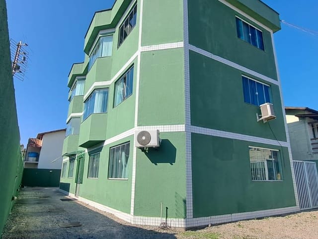 Apartamento 2 quartos e 1 banheiro, à venda, no bairro Terra Firme em Rio das Ostras