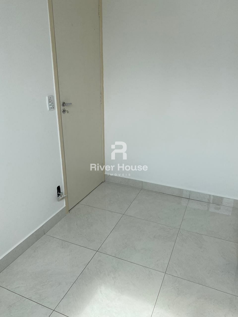 Apartamento à venda com 2 quartos, 40m² - Foto 12