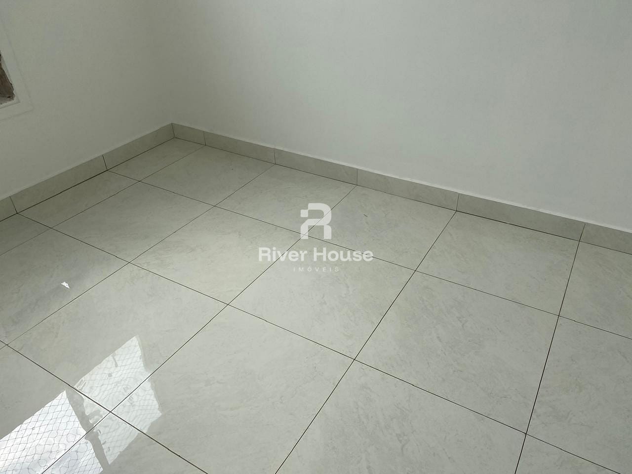 Apartamento à venda com 2 quartos, 40m² - Foto 13