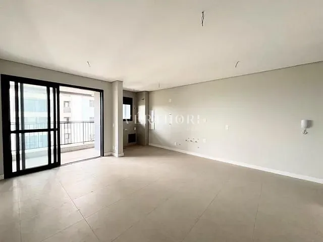 Apartamento 3 quartos e 2 banheiros, à venda, no bairro Gleba Fazenda Palhano em Londrina