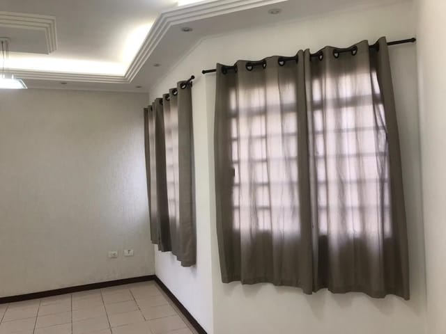 Apartamento com 80m² 2 quartos e 1 banheiro, para alugar, no bairro Jardim Guanabara em São João da Boa Vista