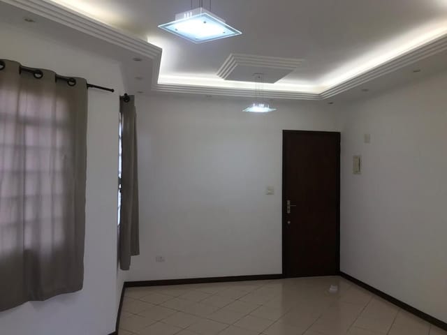 Apartamento com 80m² 2 quartos e 1 banheiro, para alugar, no bairro Jardim Guanabara em São João da Boa Vista