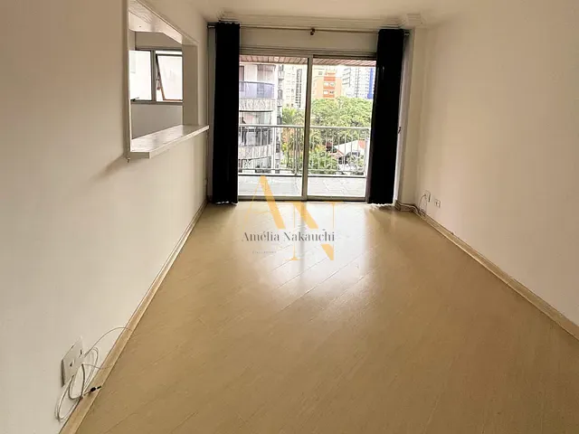 Apartamento 1 quarto e 1 banheiro, para alugar, no bairro Moema em São Paulo