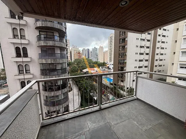 Apartamento 1 quarto e 1 banheiro, para alugar, no bairro Moema em São Paulo