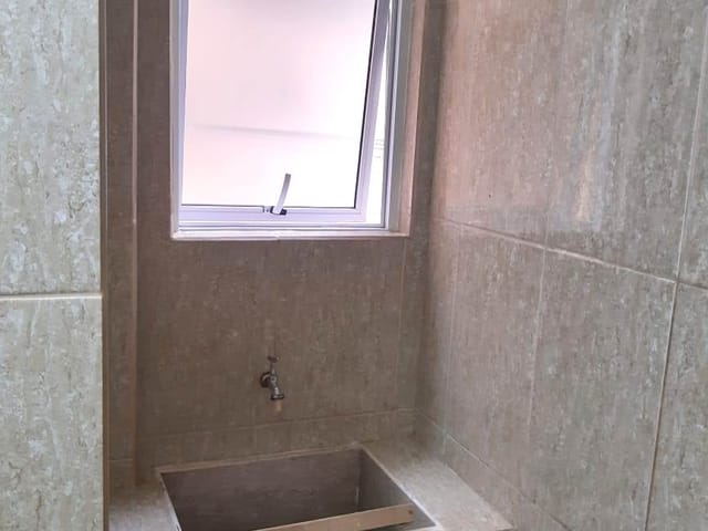 Apartamento 3 quartos e 1 banheiro, à venda, no bairro Colônia Dona Luíza em Ponta Grossa