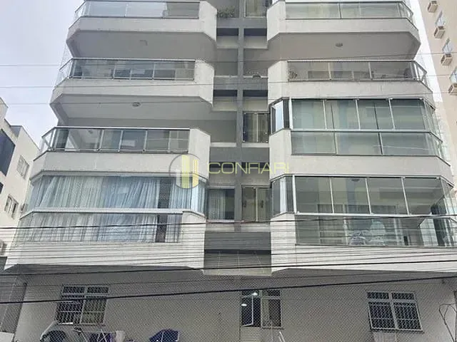 Apartamento com 135m² 3 quartos e 2 banheiros, à venda, no bairro Meia Praia em Itapema