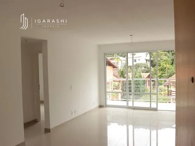 Apartamento 2 quartos e 2 banheiros, à venda, no bairro Mury em Nova Friburgo