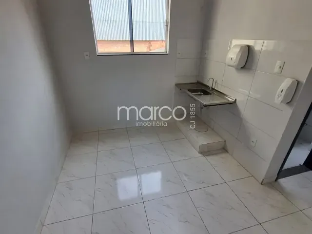 Apartamento 2 quartos e 1 banheiro, para alugar, no bairro Setor Central em Goiânia