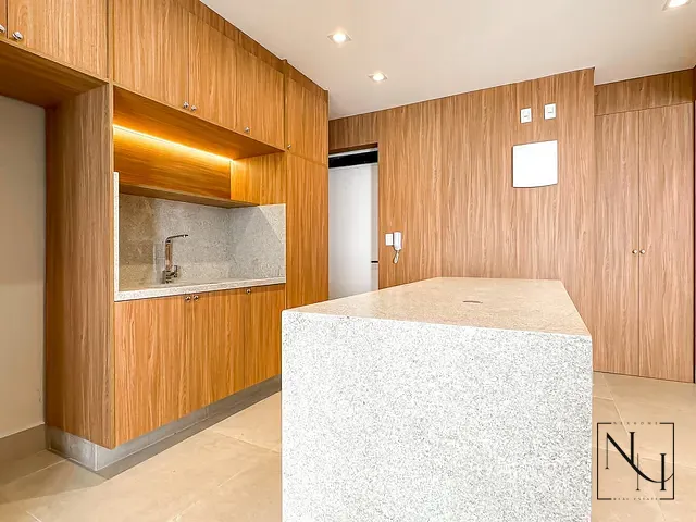 Apartamento 2 quartos e 3 banheiros, à venda, no bairro Itaim Bibi em São Paulo