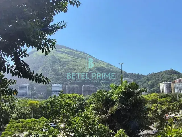 Apartamento com 55m² 1 quarto e 2 banheiros, à venda ou para alugar, no bairro Lagoa em Rio de Janeiro