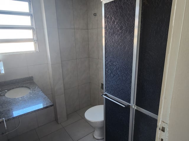 Apartamento com 80m² 2 quartos e 2 banheiros, para alugar, no bairro Centro em Cabo Frio
