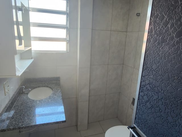 Apartamento com 80m² 2 quartos e 2 banheiros, para alugar, no bairro Centro em Cabo Frio