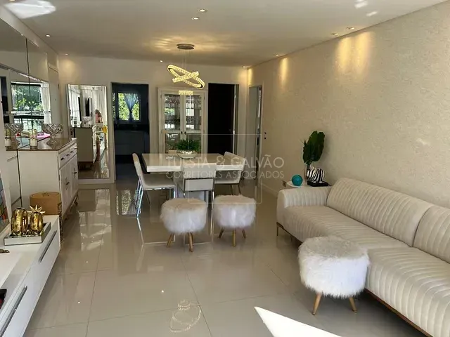 Apartamento com 102m² 3 quartos e 3 banheiros, à venda, no bairro Água Verde em Curitiba