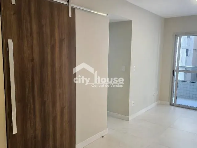 Apartamento 2 quartos e 2 banheiros, à venda, no bairro Praia da Costa em Vila Velha