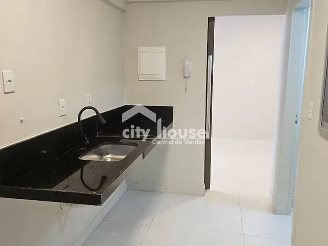 Apartamento 2 quartos e 2 banheiros, à venda, no bairro Praia da Costa em Vila Velha