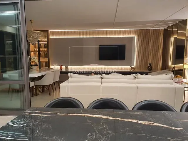Apartamento 4 quartos e 4 banheiros, à venda, no bairro Santa Rosa em Londrina