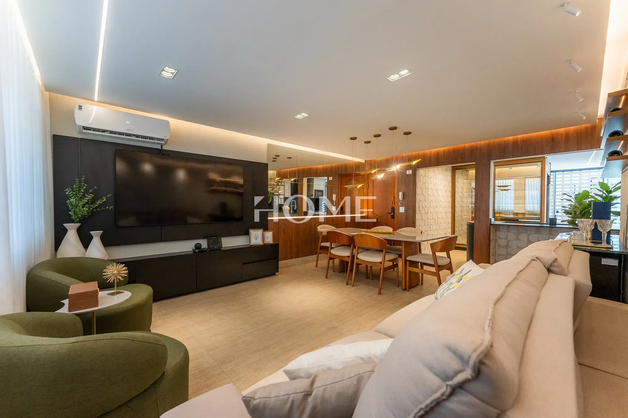 SQS 315 – ASA SUL |  107,5 M² |  3 QUARTOS | MOBILIADO E DECORADO