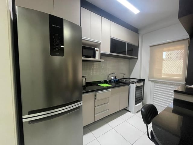 Apartamento 2 quartos e 2 banheiros, para alugar, no bairro Bigorrilho em Curitiba