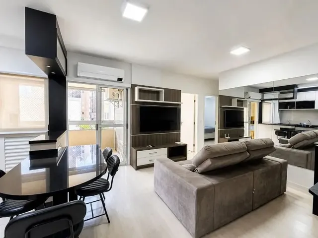 Apartamento 2 quartos e 2 banheiros, para alugar, no bairro Bigorrilho em Curitiba